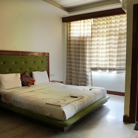 Hotel Elite Sector 45 I Gurgaon Central I Couple Friendly Eksteriør billede