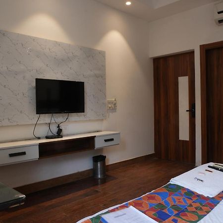 Hotel Elite Sector 45 I Gurgaon Central I Couple Friendly Eksteriør billede