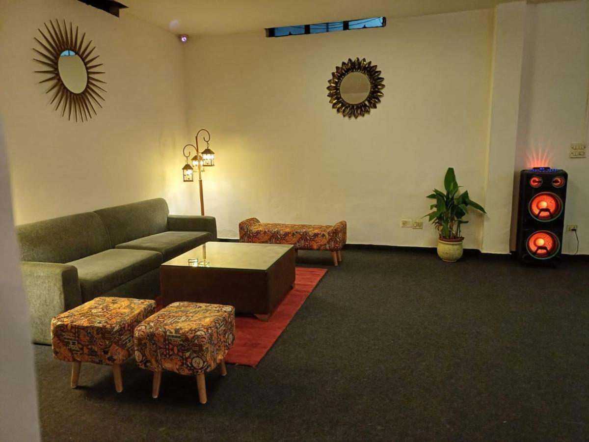 Hotel Elite Sector 45 I Gurgaon Central I Couple Friendly Eksteriør billede