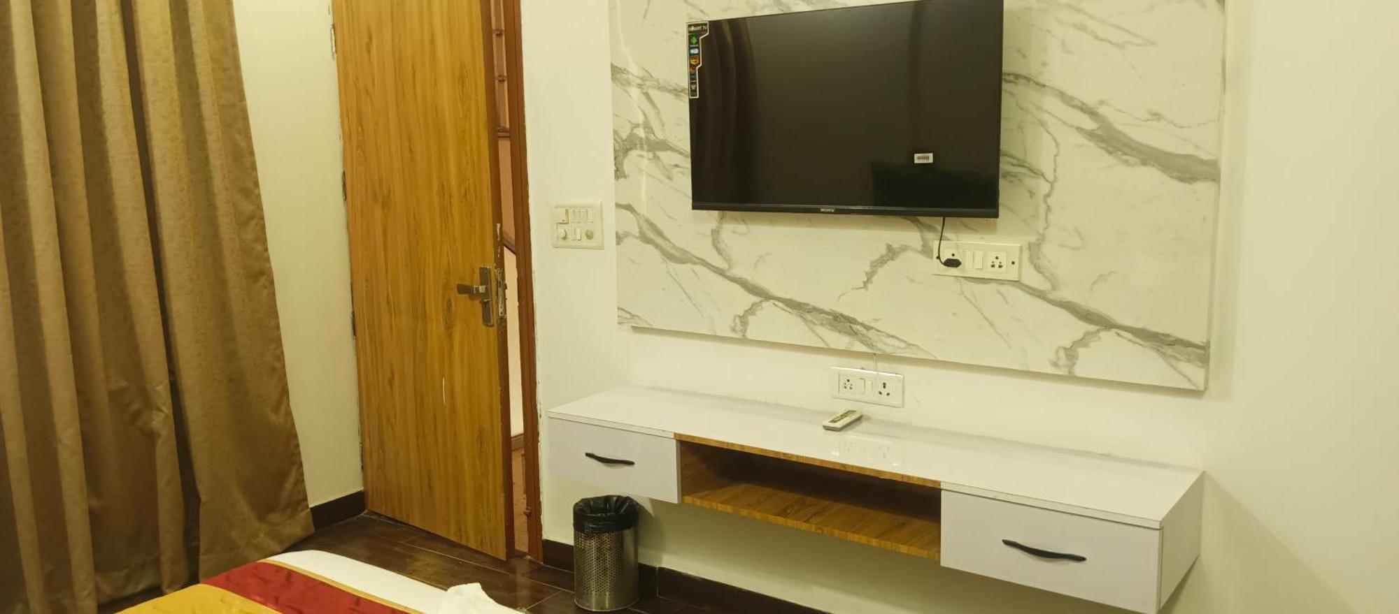 Hotel Elite Sector 45 I Gurgaon Central I Couple Friendly Eksteriør billede