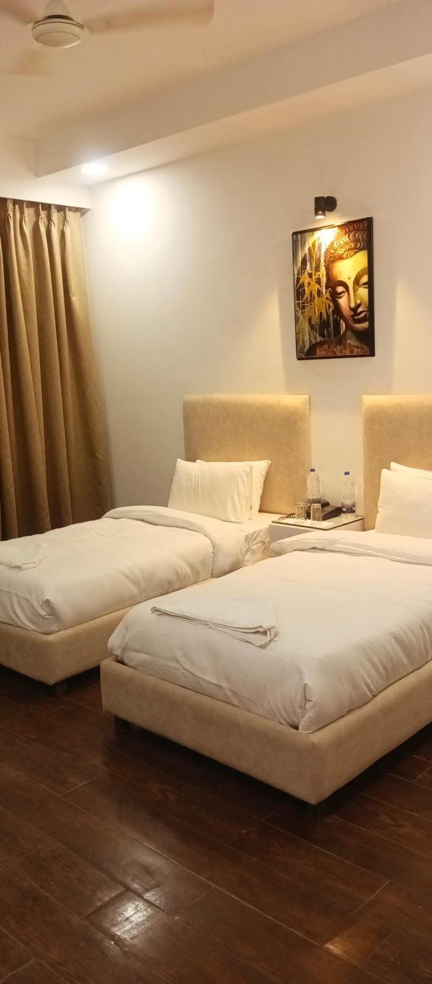 Hotel Elite Sector 45 I Gurgaon Central I Couple Friendly Eksteriør billede