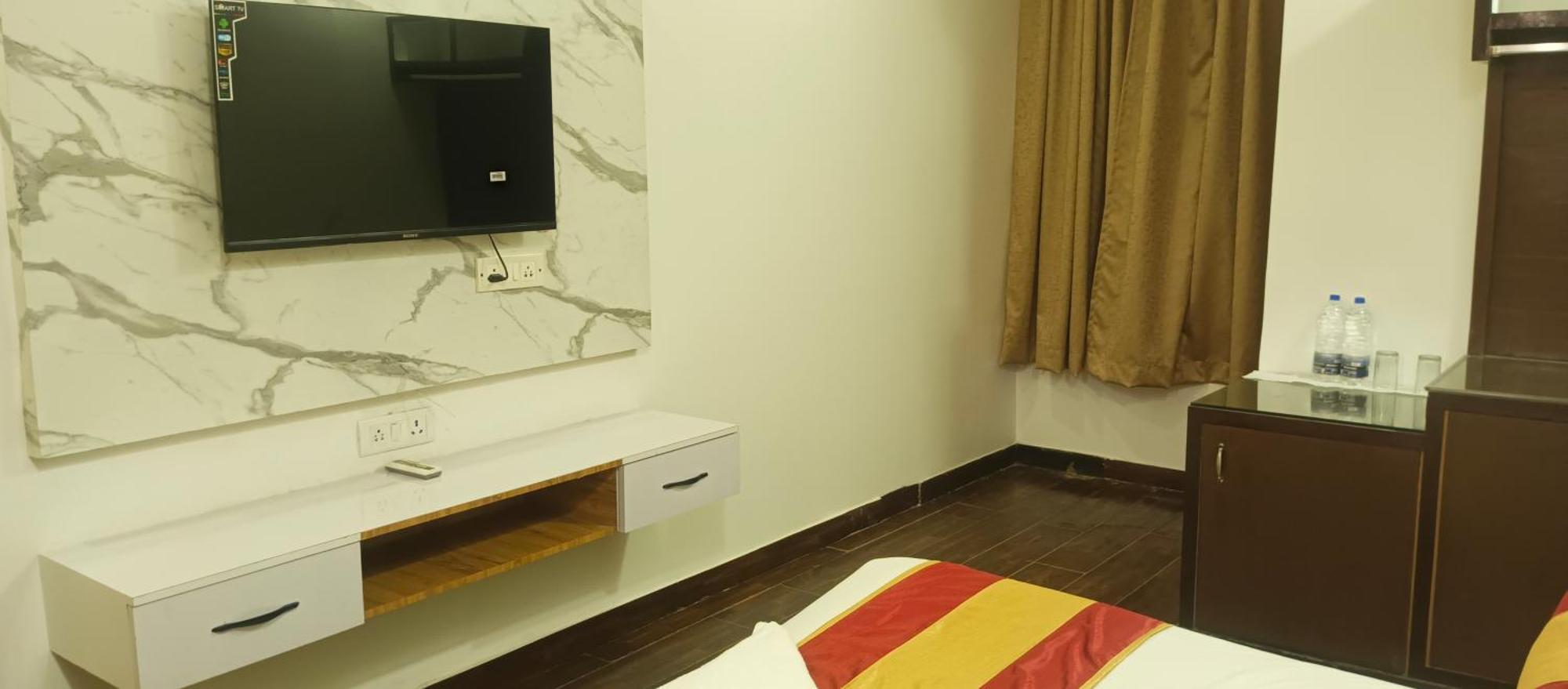 Hotel Elite Sector 45 I Gurgaon Central I Couple Friendly Eksteriør billede