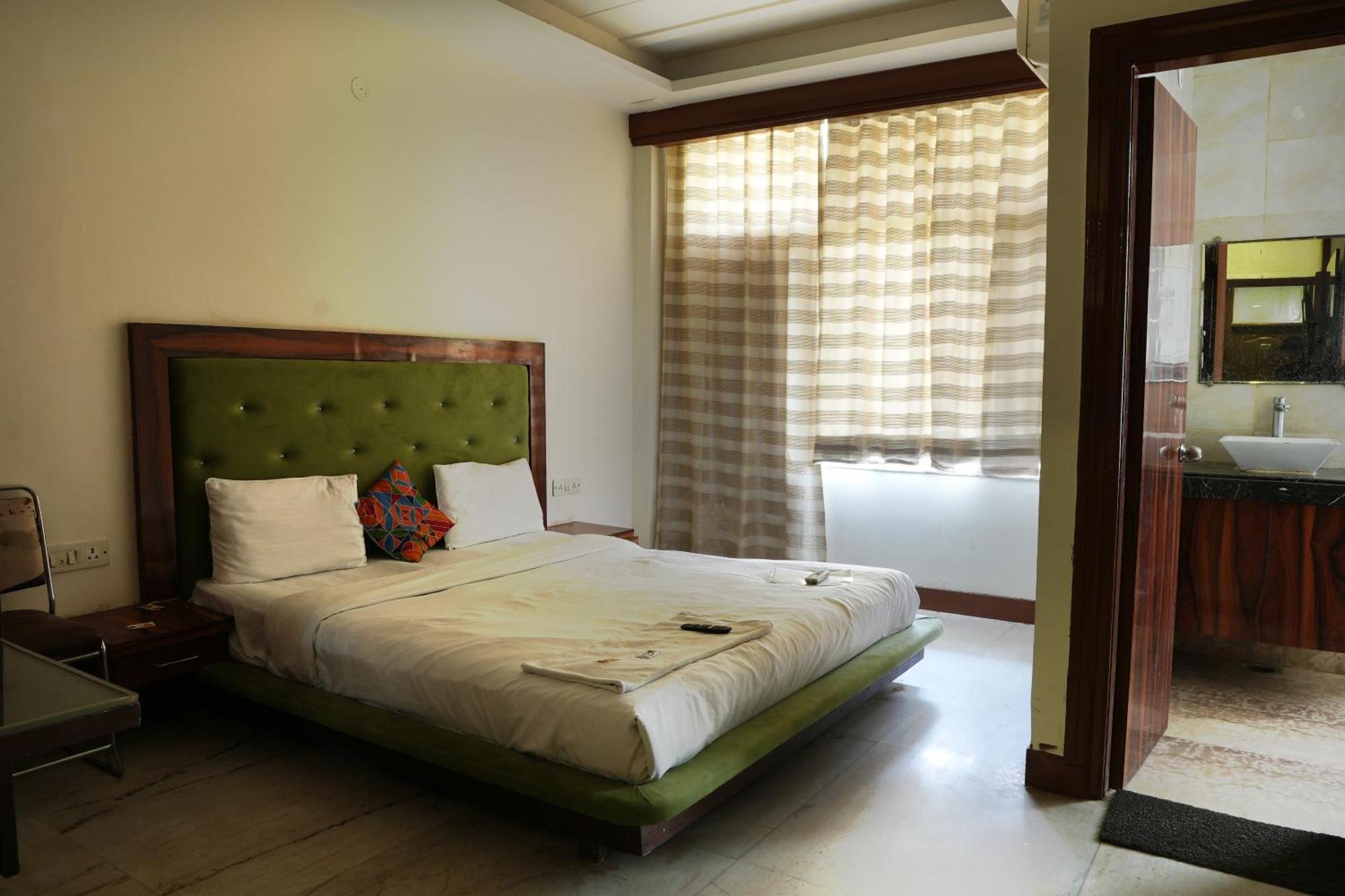 Hotel Elite Sector 45 I Gurgaon Central I Couple Friendly Eksteriør billede