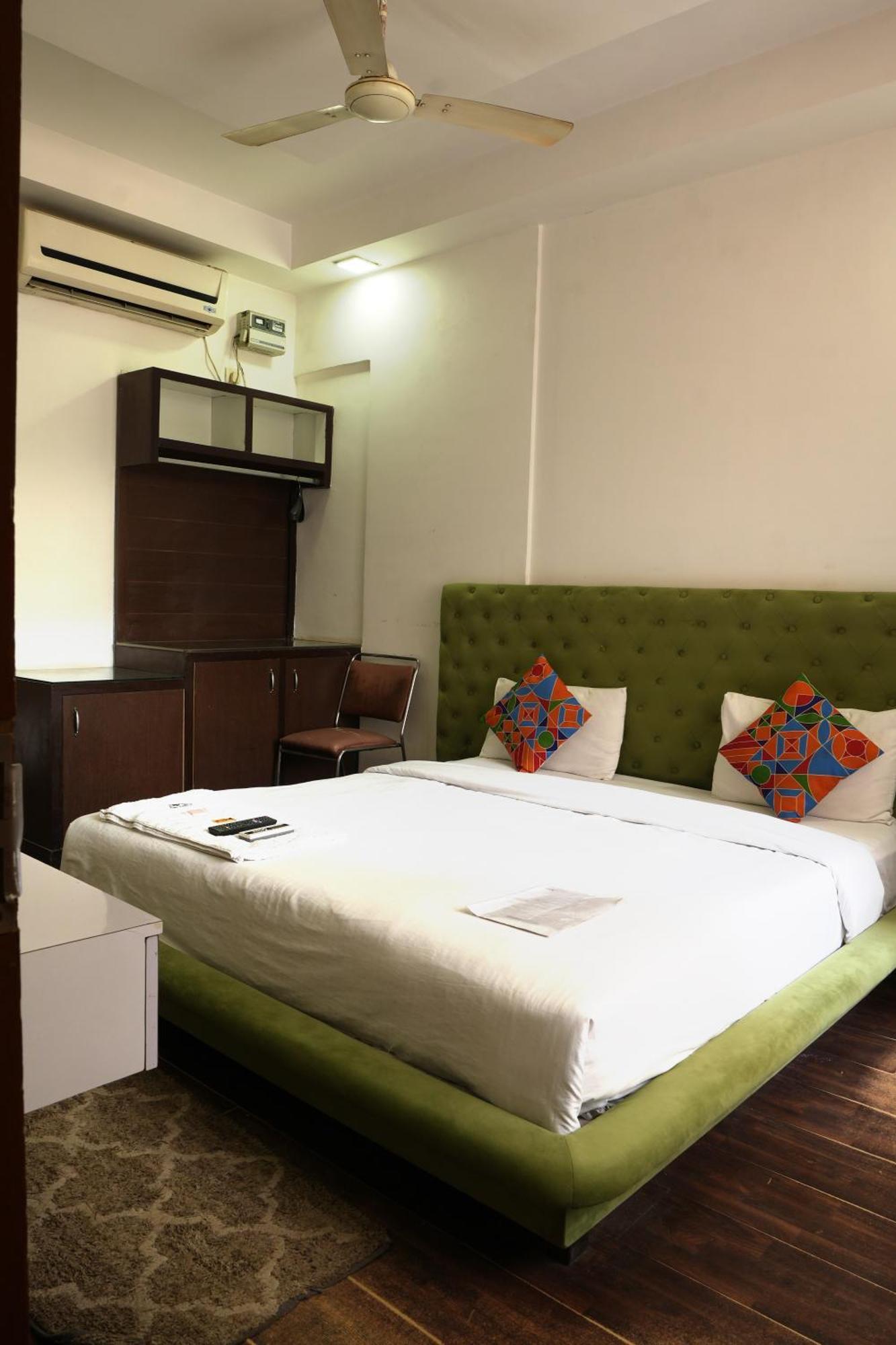 Hotel Elite Sector 45 I Gurgaon Central I Couple Friendly Eksteriør billede