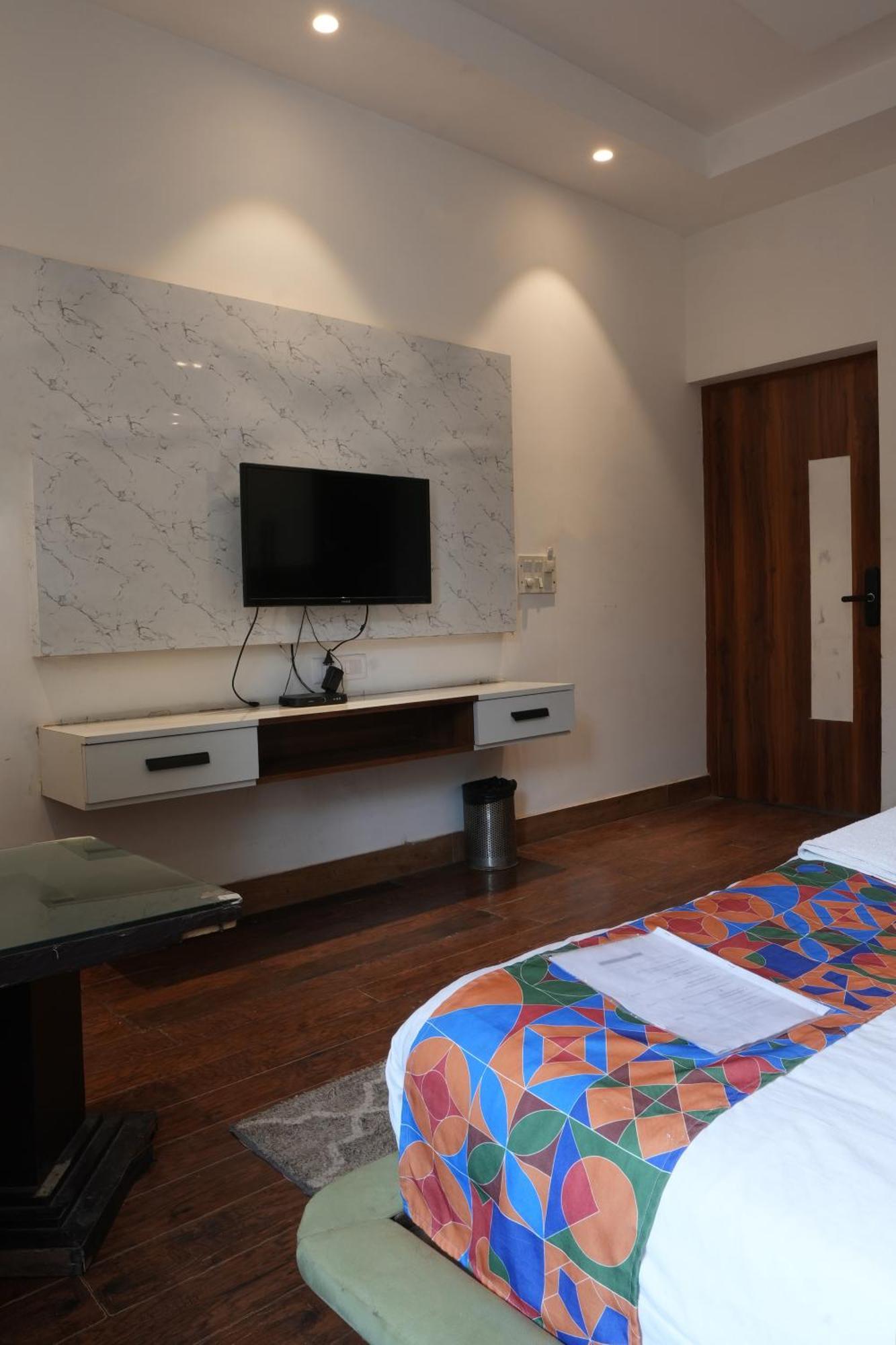 Hotel Elite Sector 45 I Gurgaon Central I Couple Friendly Eksteriør billede
