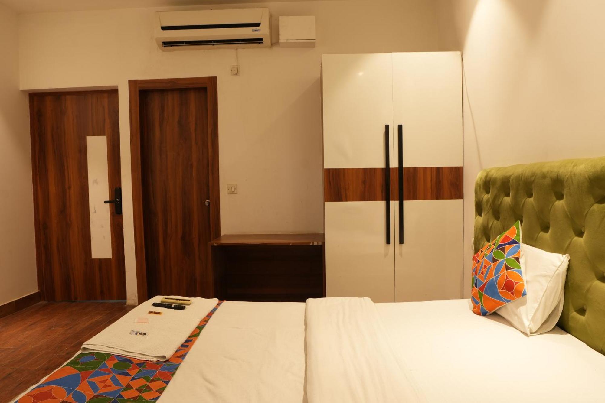 Hotel Elite Sector 45 I Gurgaon Central I Couple Friendly Eksteriør billede