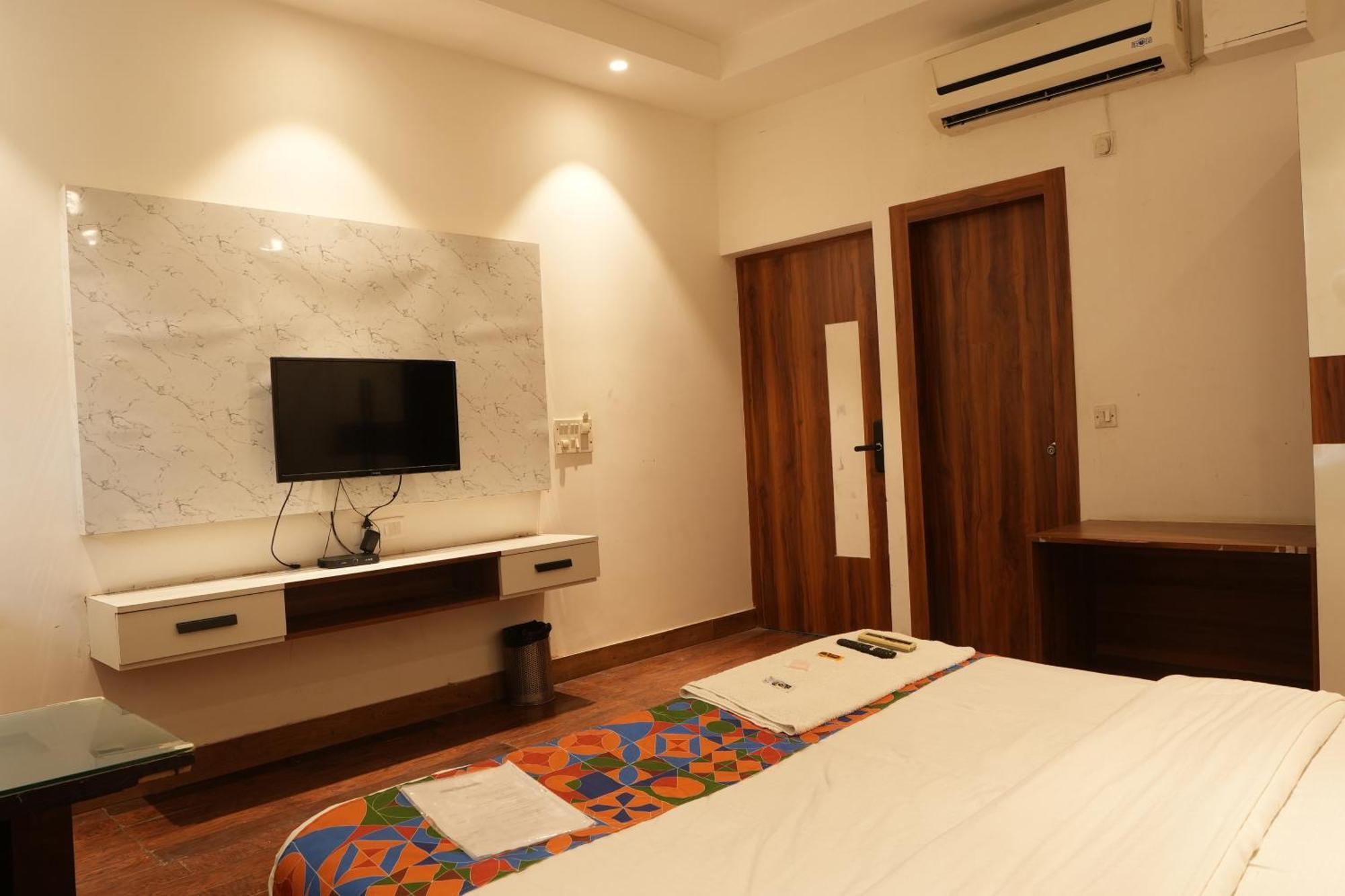 Hotel Elite Sector 45 I Gurgaon Central I Couple Friendly Eksteriør billede